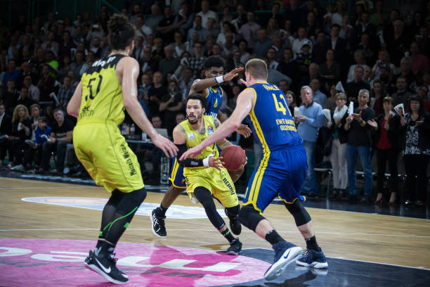 阵的浓眉的 阵的浓眉的